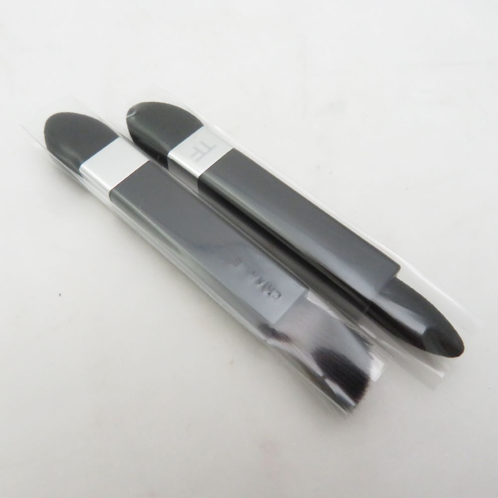 クォード アイシャドウ