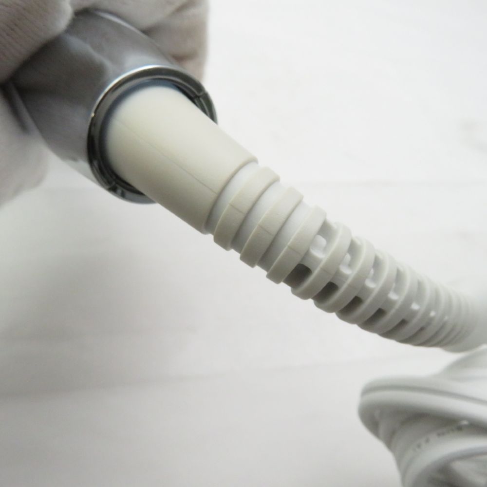 A カールアイロン