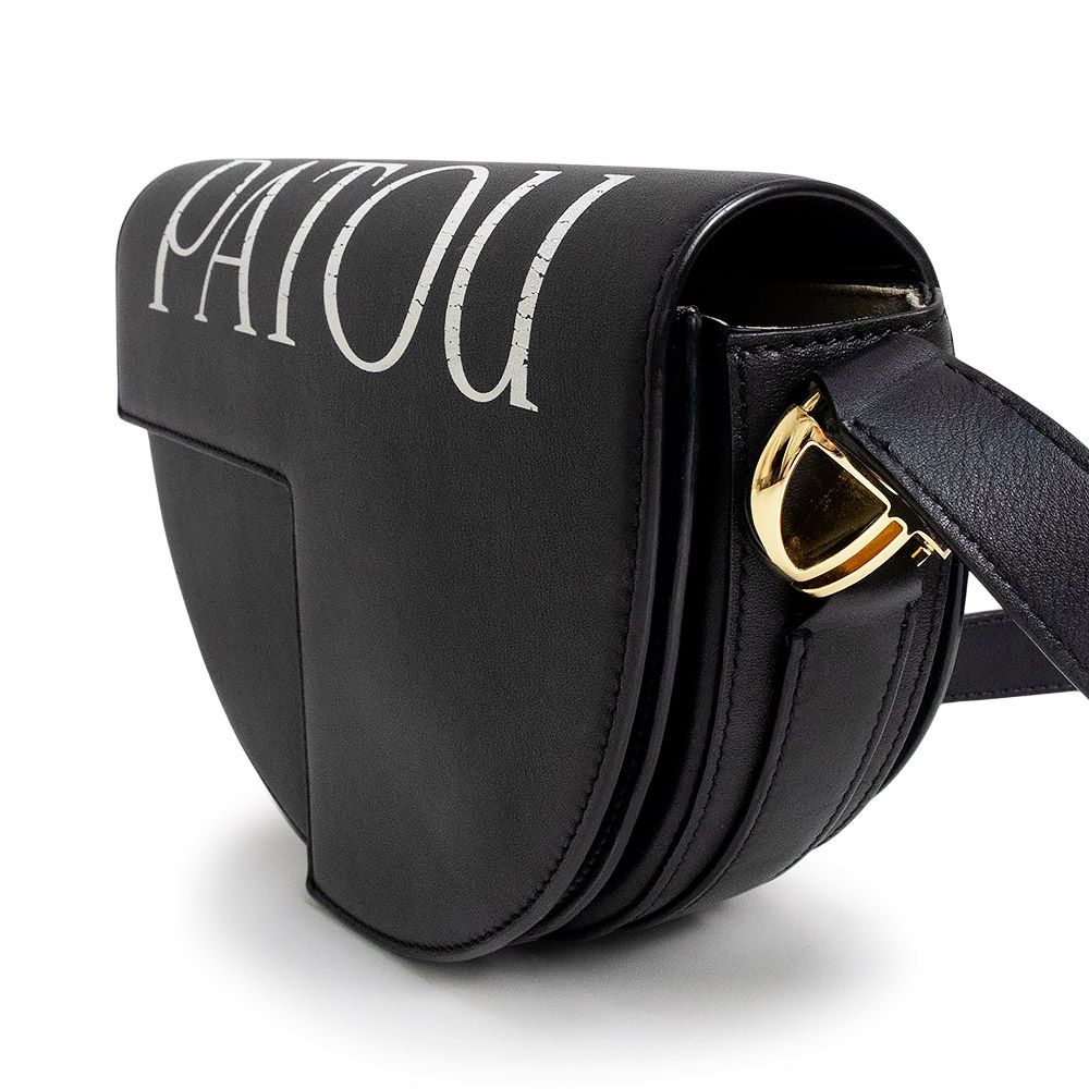 ショルダーバッグ 斜め掛け