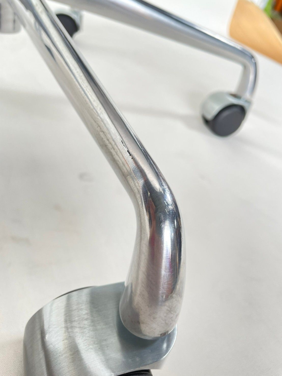 オフィスチェア 椅子