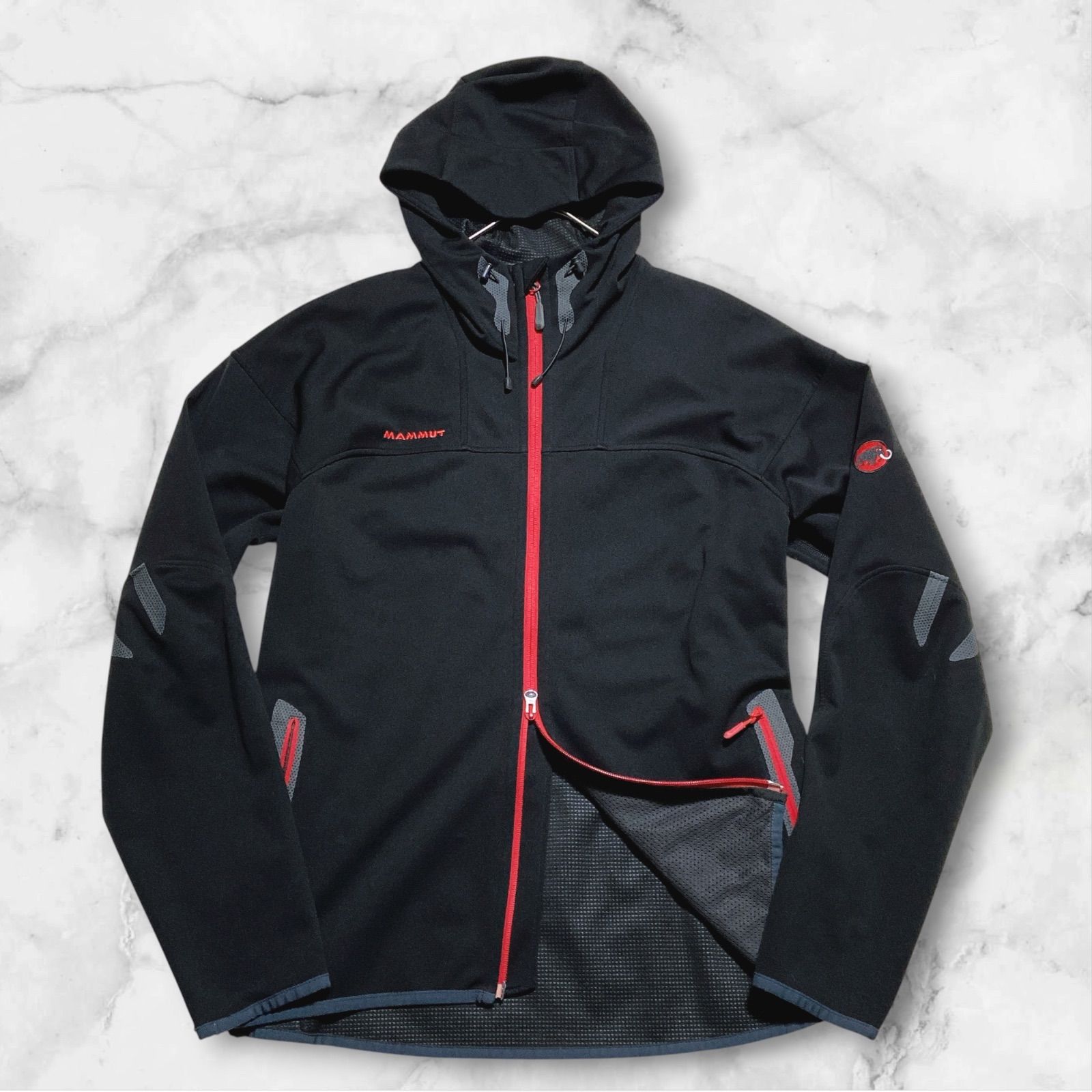 Mammut マムート ソフトシェルジャケット フーディ 大きいサイズ ワッペン プリント 黒 サイズ2XLメンズ