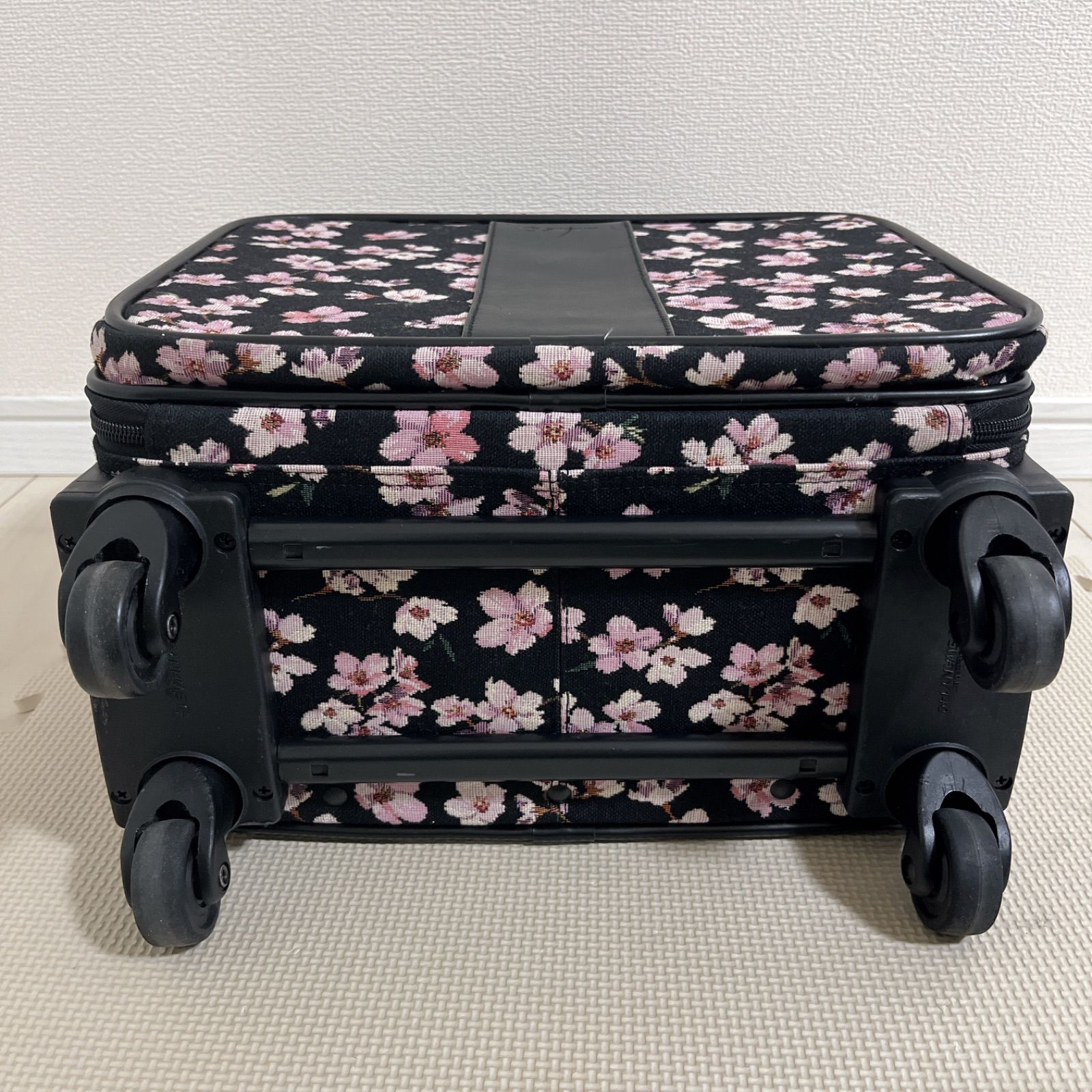 旅行用品 スワニー SWANY キャリーケース 花柄 桜 機内持ち込みサイズ