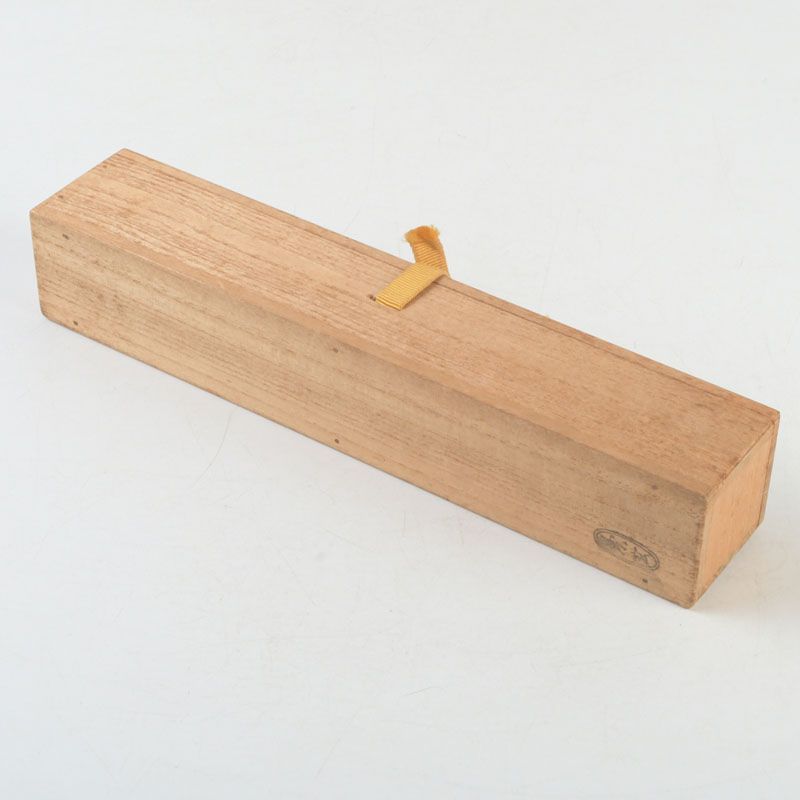 茶杓 前大徳 藤井誠堂 銘『 雲錦 』 共箱 茶道具 新品 未使用 です。 大徳寺 三玄院 藤井誡堂茶杓 銘 岩清水 (共筒・共箱)下削り 宗陵