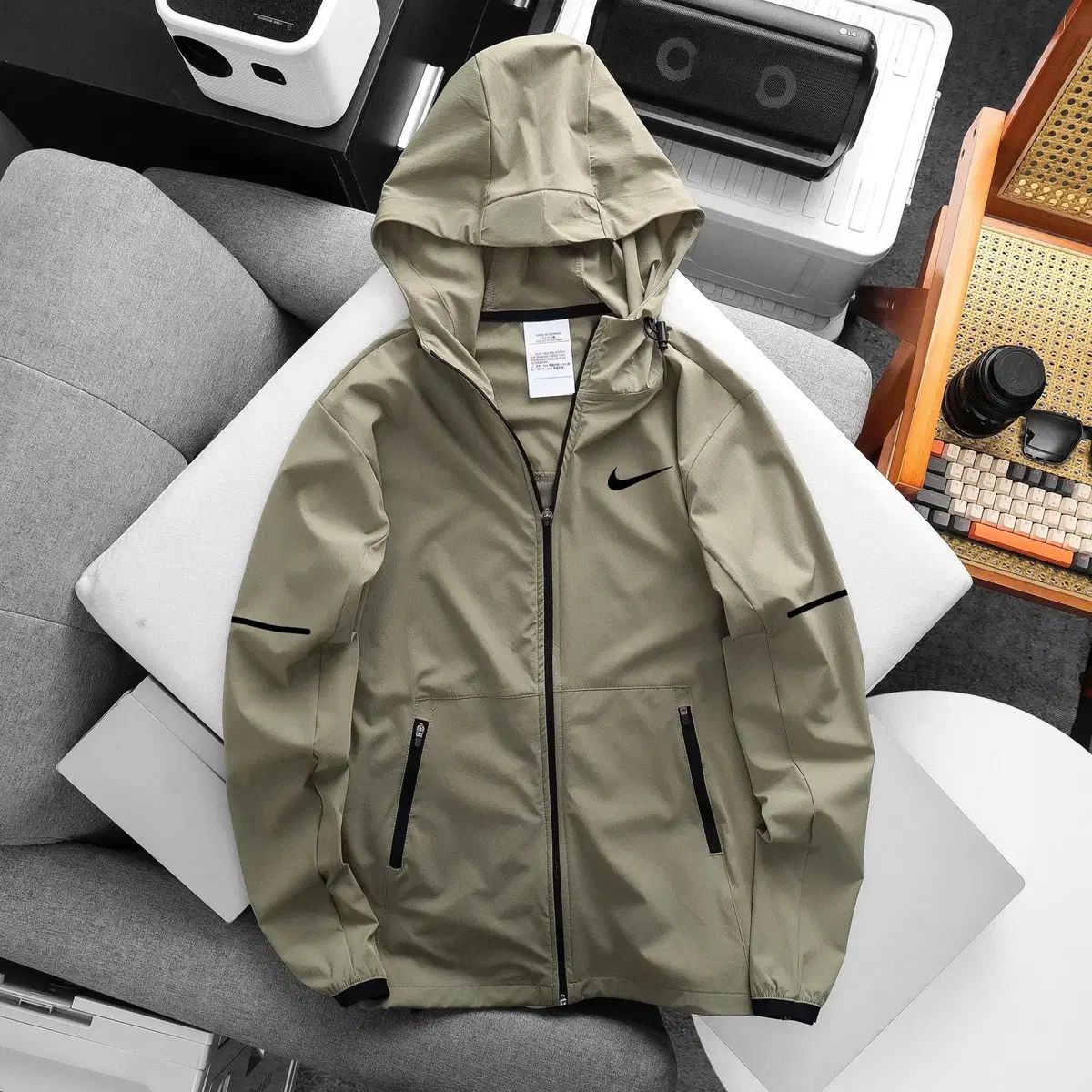 ナイキ ウィンドランナー WHOOD 4種