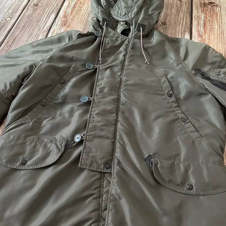 by バズリクソンズ