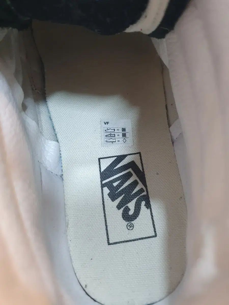 VANS スケートハイ ブラック ファー スニーカー 275m 【公式通販】