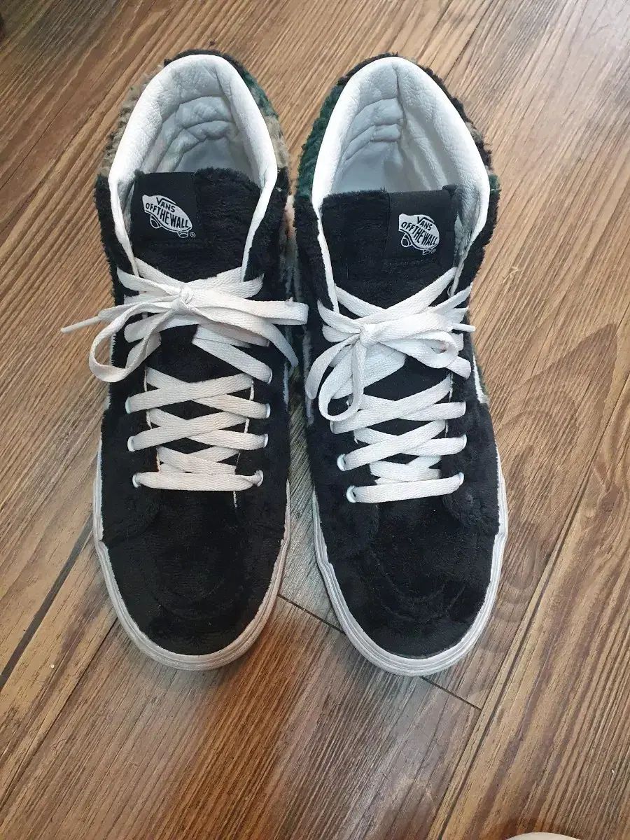 VANS スケートハイ ブラック ファー スニーカー 275m 【公式通販】