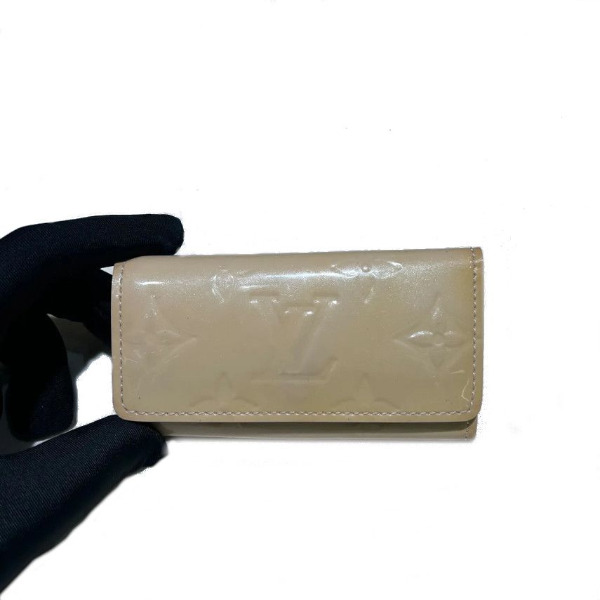 LOUIS VUITTON ルイ ヴィトン キーケース4連 ミュルティクレ4 M 90082 キーケース ヴェルニ ローズアンジェリーク レディース