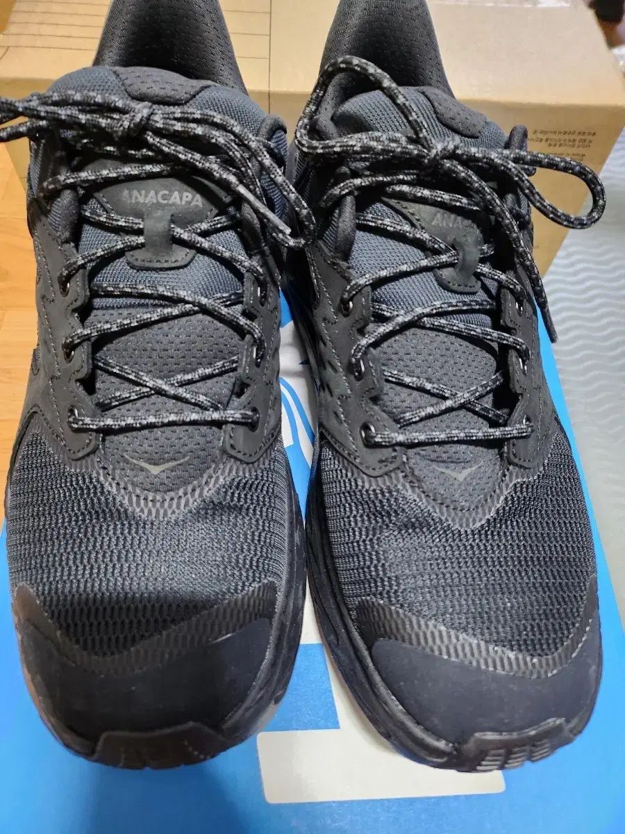 285 ホカオネオネ アナカパ2 ロウ gtxモデル ブラック