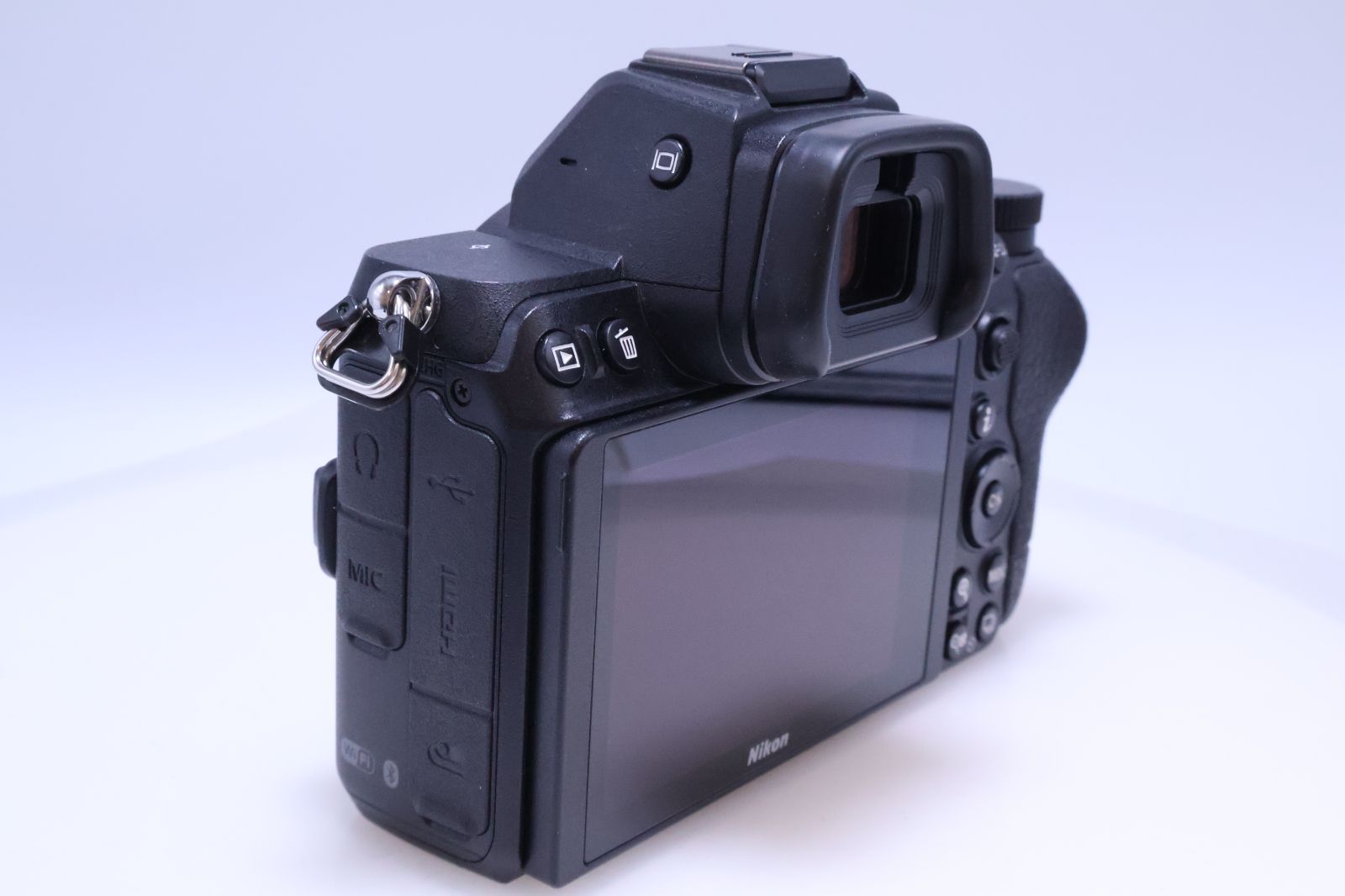 定評のある 13 302回 Nikon Z5 ボディ ブラック ミラーレス一眼カメラ