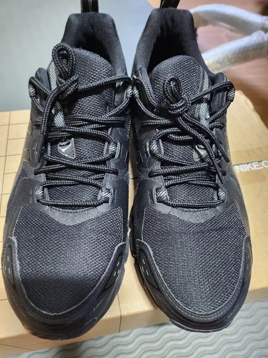 280 アシックス ジョグ100 ブラック