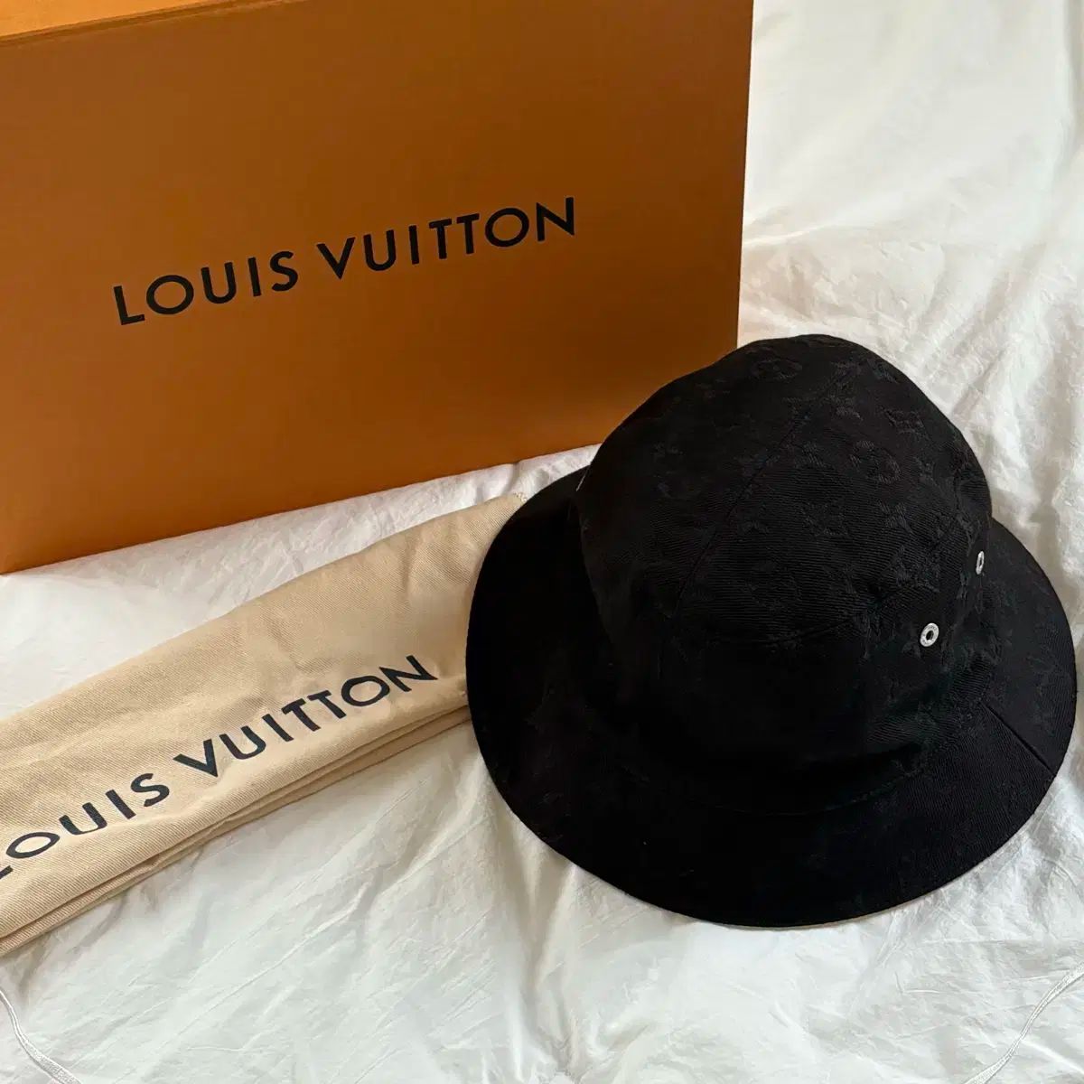 Louis Vuitton モノグラム ブラックデニム バケットハット リバーシブル