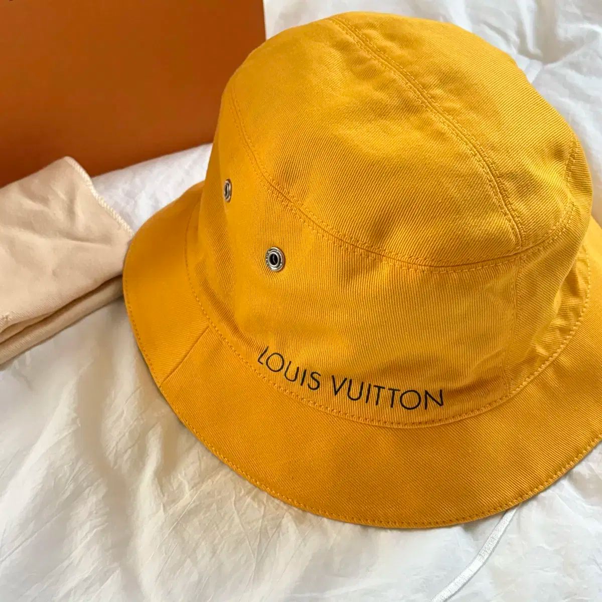 モノグラム ブラックデニム