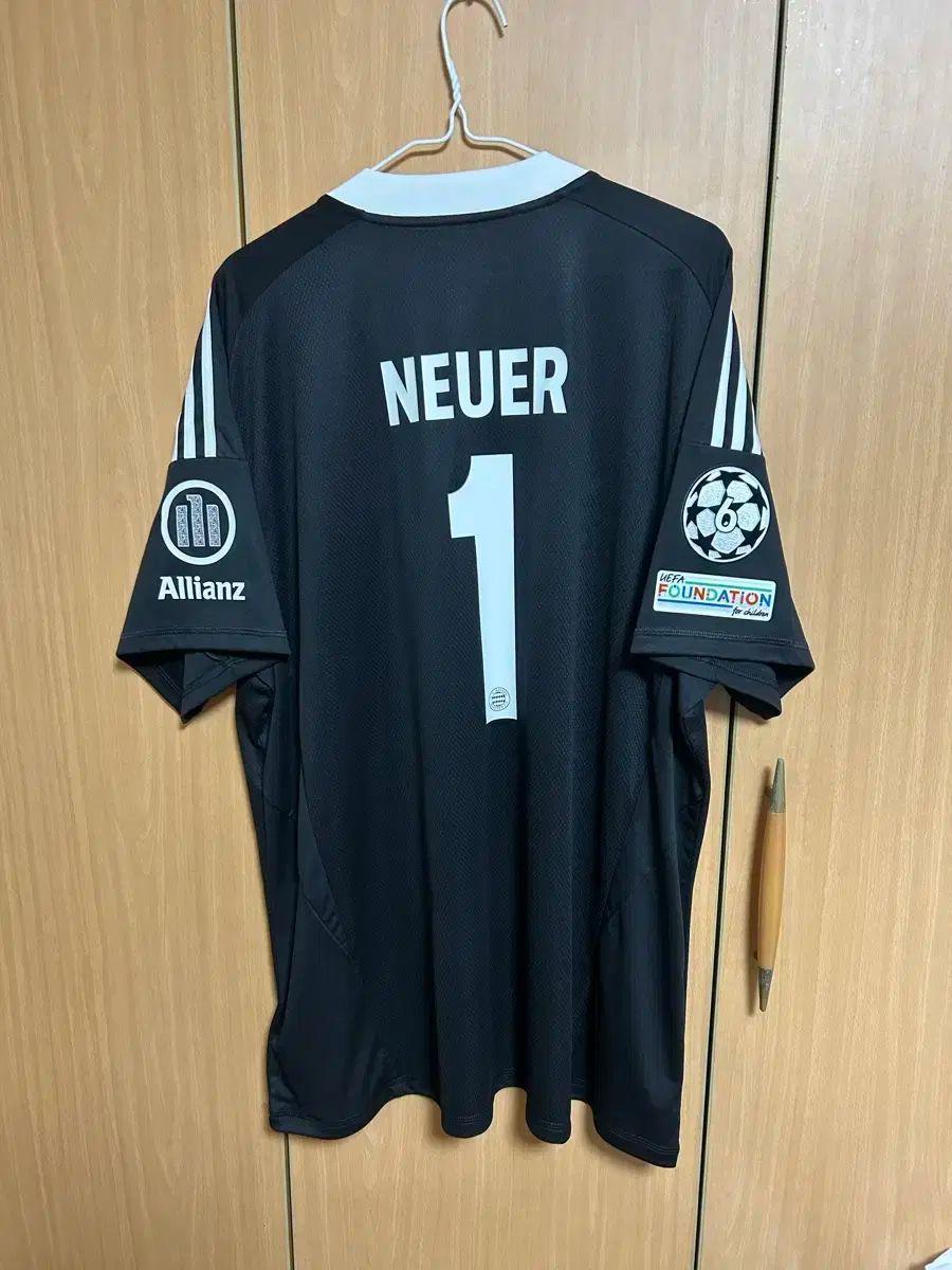 24 25 FCバイエルン ミュンヘン 3 rd UCL ゴールキーパー 半袖シャツ マヌエル NOIRER