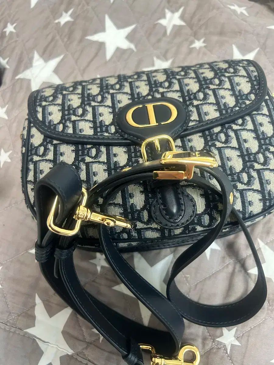 ミディアム ブルー