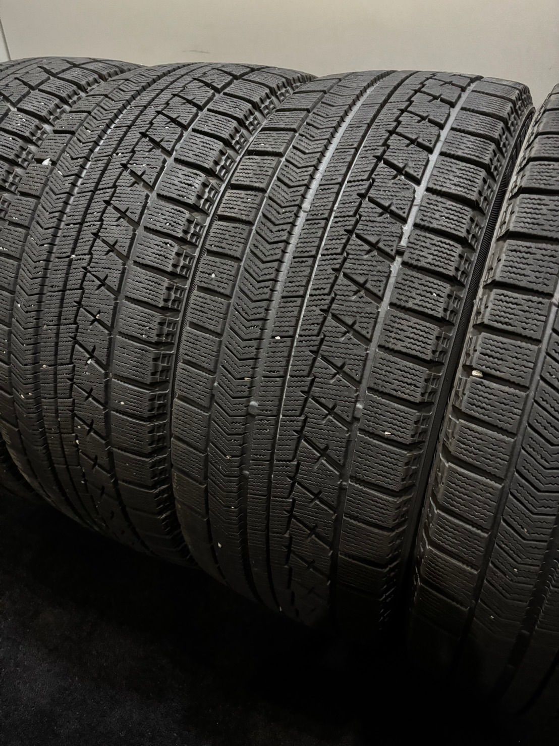 225 50 RF 18 RFT 21年製 スタッドレス 4本 ブリヂストン ブリザック レクサス UX C HR カローラクロス 南5 K 611