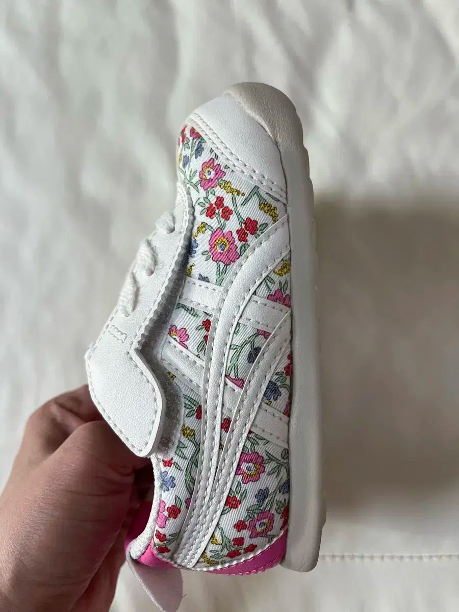 オニツカタイガー