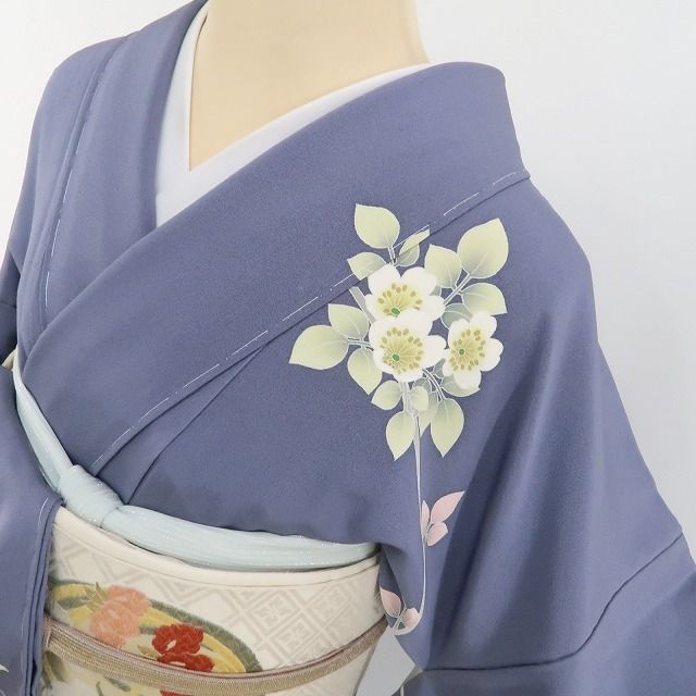 慶びの場所への架け橋となる桜 訪問着