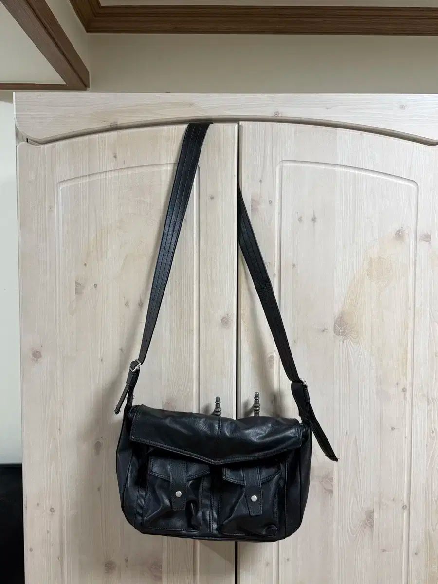 ビースロー カメラバッグ ブラック