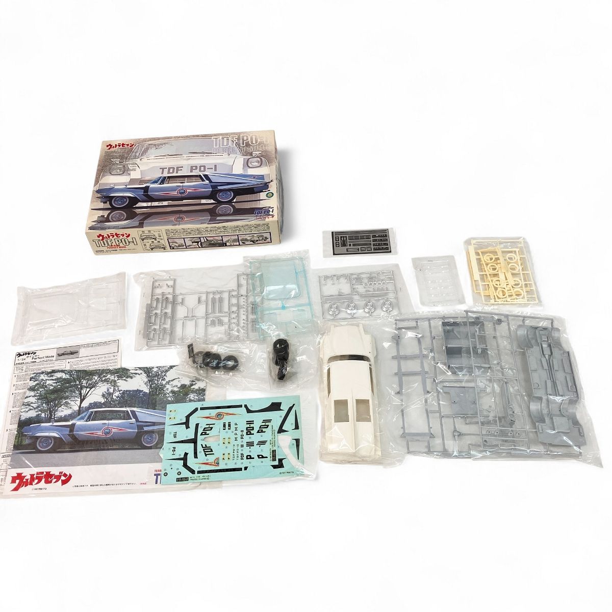 FUJIMI 1 24 ウルトラセブン 完全版 TDF PO ポインター パーフェクトモード プラモデル 組立途中