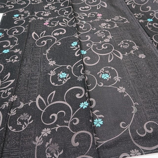 ❁tomihisa❁新品 想屋 やまと誂製 兎 着物“視線を射止めてほくそ笑む