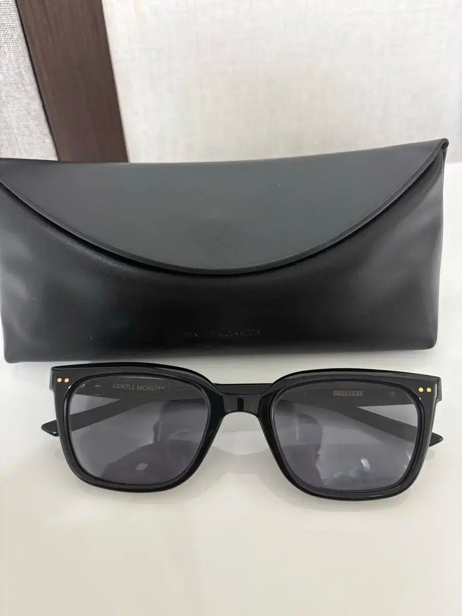 GENTLE MONSTER ジェントルモンスター ブリーズビ