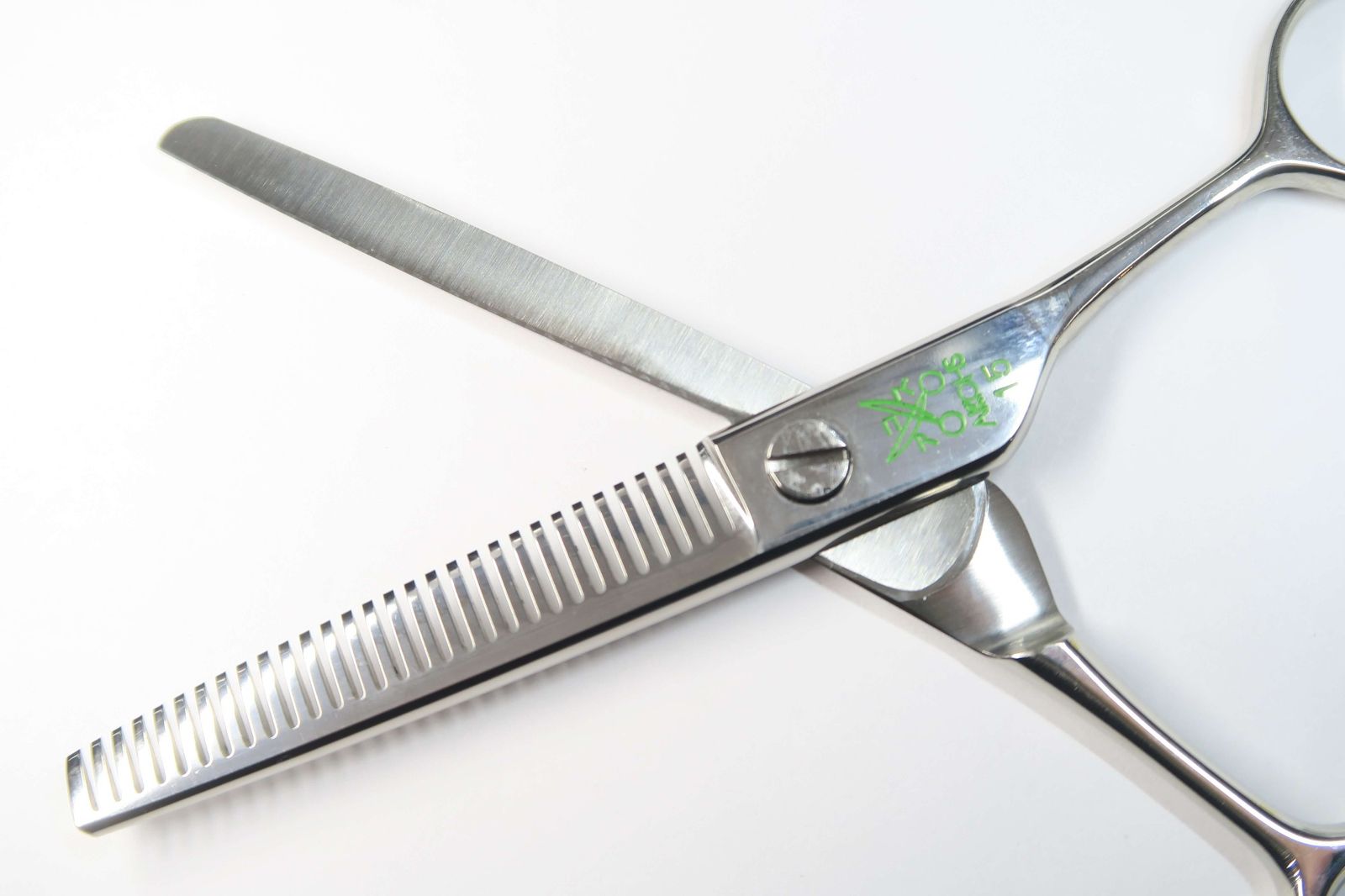 Cランク【AKKOHS アコス】 ECO6030 セニング 美容師・理容師 6.0インチ