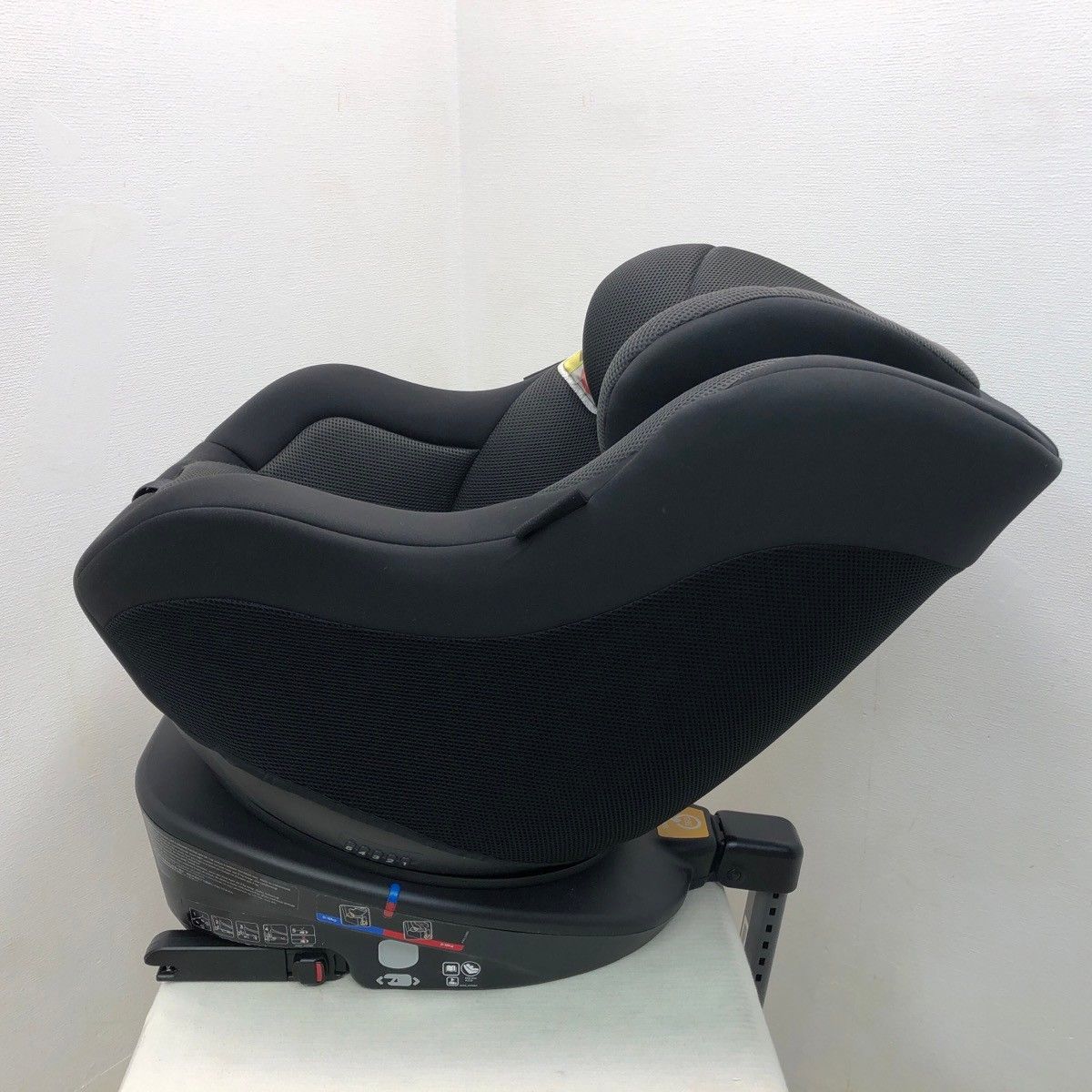 超美品！Joie チャイルドシート アーク360° (ツートンブラック) Joie チャイルドシート アーク360°キャノピー付（ツートンブラック