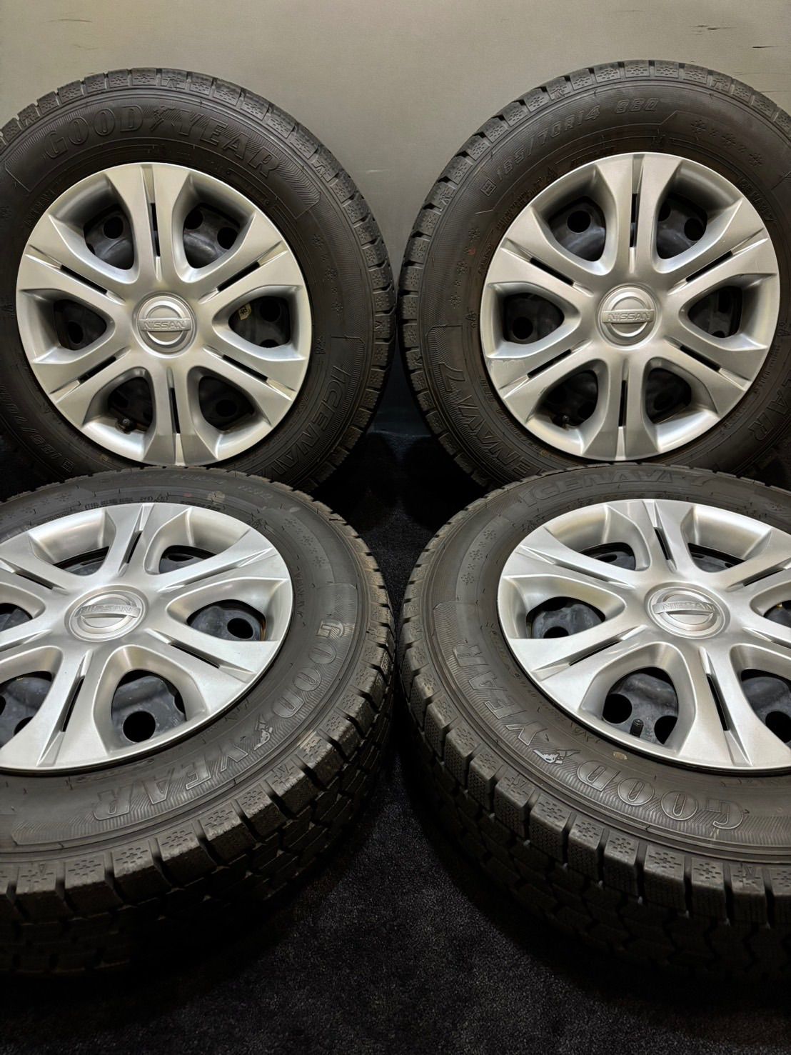 185 70 R 14 22年製 日産 ノート スチール 14インチ 5 J 45 100 4 H スタッドレス 4本 ティーダ 南2 K 614