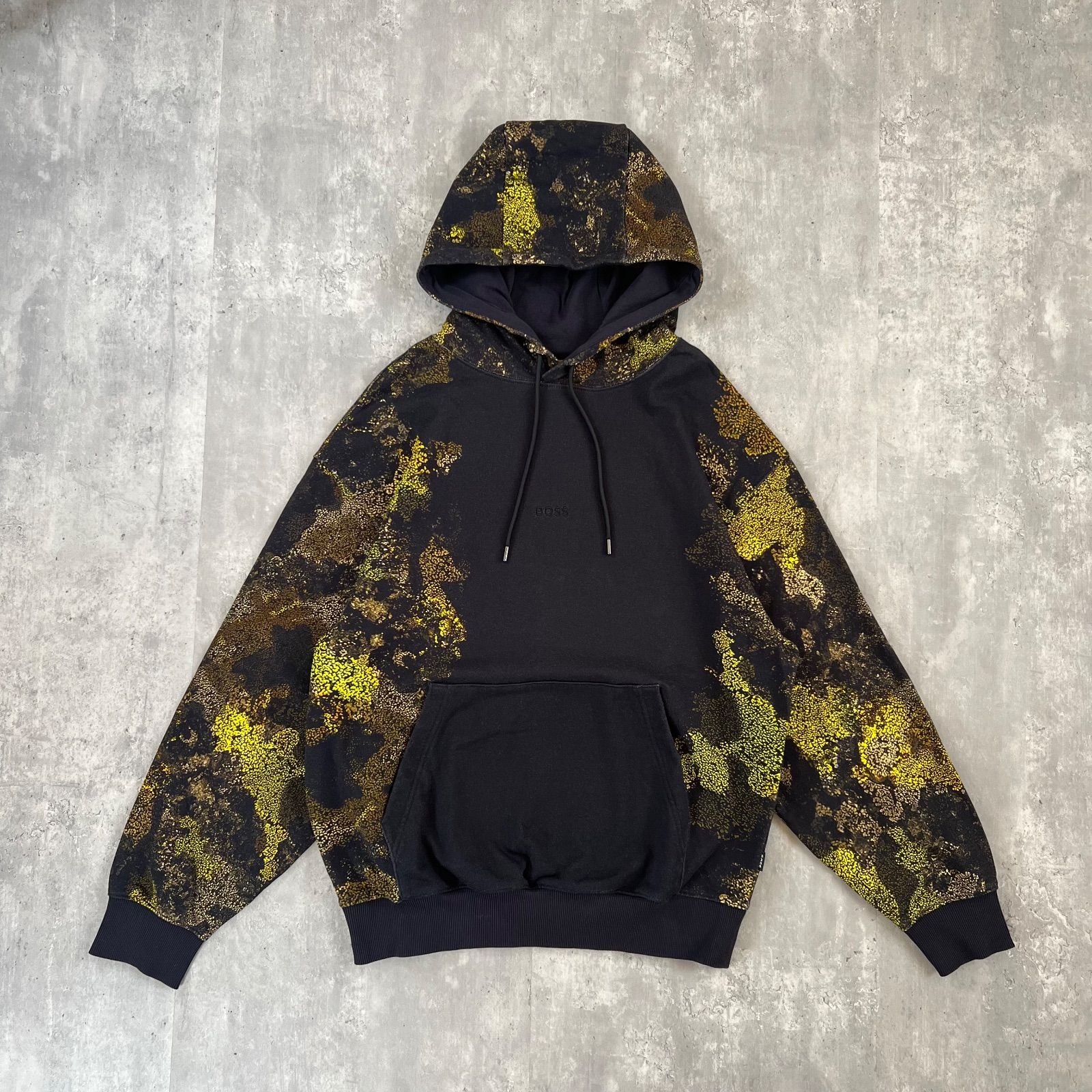 BOSS ボス ライカンモチーフ グラフィック コットンテリーフーディー パーカー ロゴ刺繍 ブラック Lサイズ