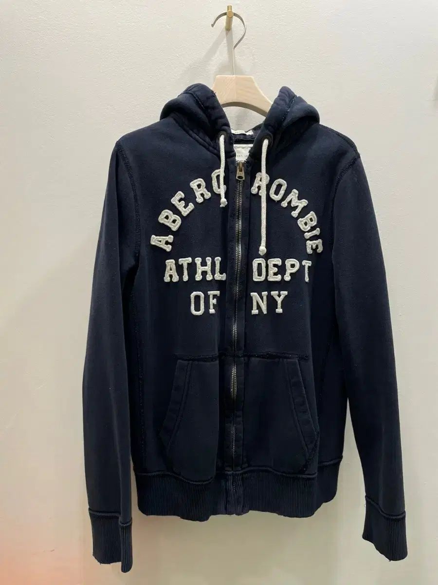 アバクロンビー ピーチ フードジップアップ