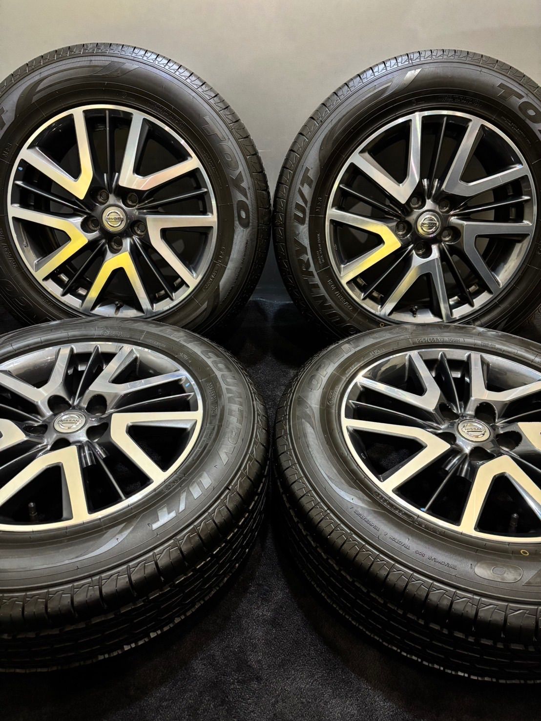 225 65 R 17 TOYO OPEN COUNTRY U T 22年製 日産 32 エクストレイル 17インチ 7 J 45 114 3 5 H 夏タイヤ 4本 南7 K 615