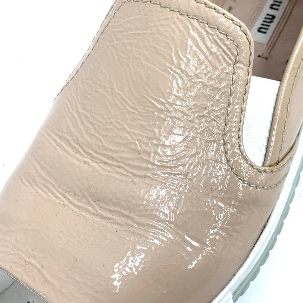 エナメル ベージュ