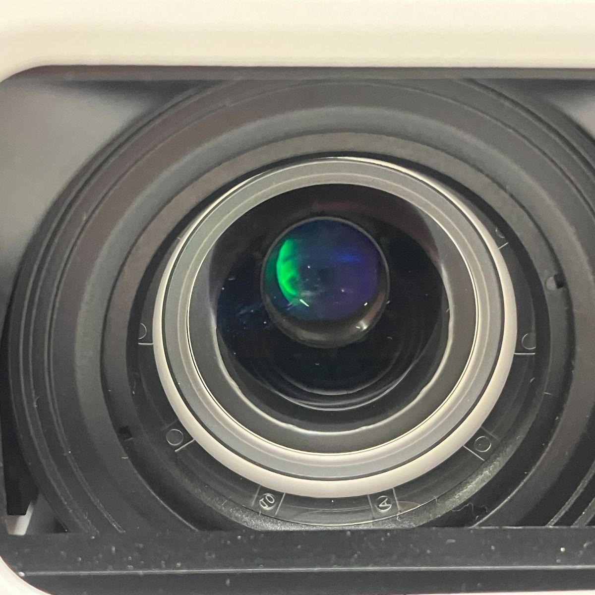 EPSON EB-E01 プロジェクター ホワイト エプソン 映像 家電 良好 T10597430 ANARI_COM_TR