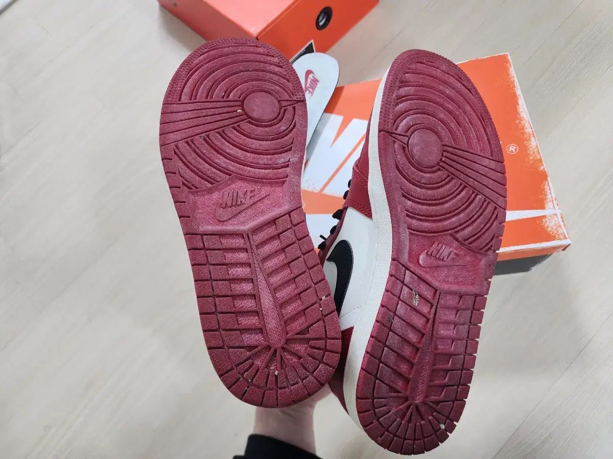  265 NIKE ジョーダン1 レトロ ハイ OG シカゴ 2025 シューズ(男性用) バスケットボール