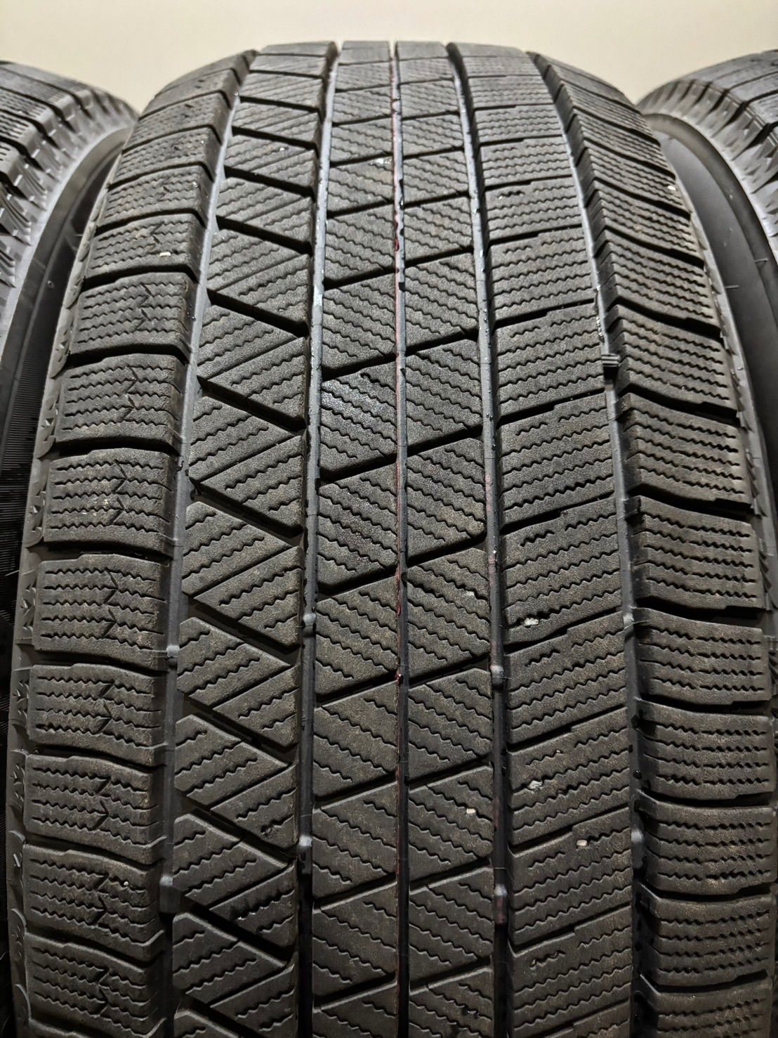  235 50 R 21 VRX 3 23年製 スタッドレス 4本 ブリヂストン ブリザック RX 南8 K 617 20インチ スタッドレス