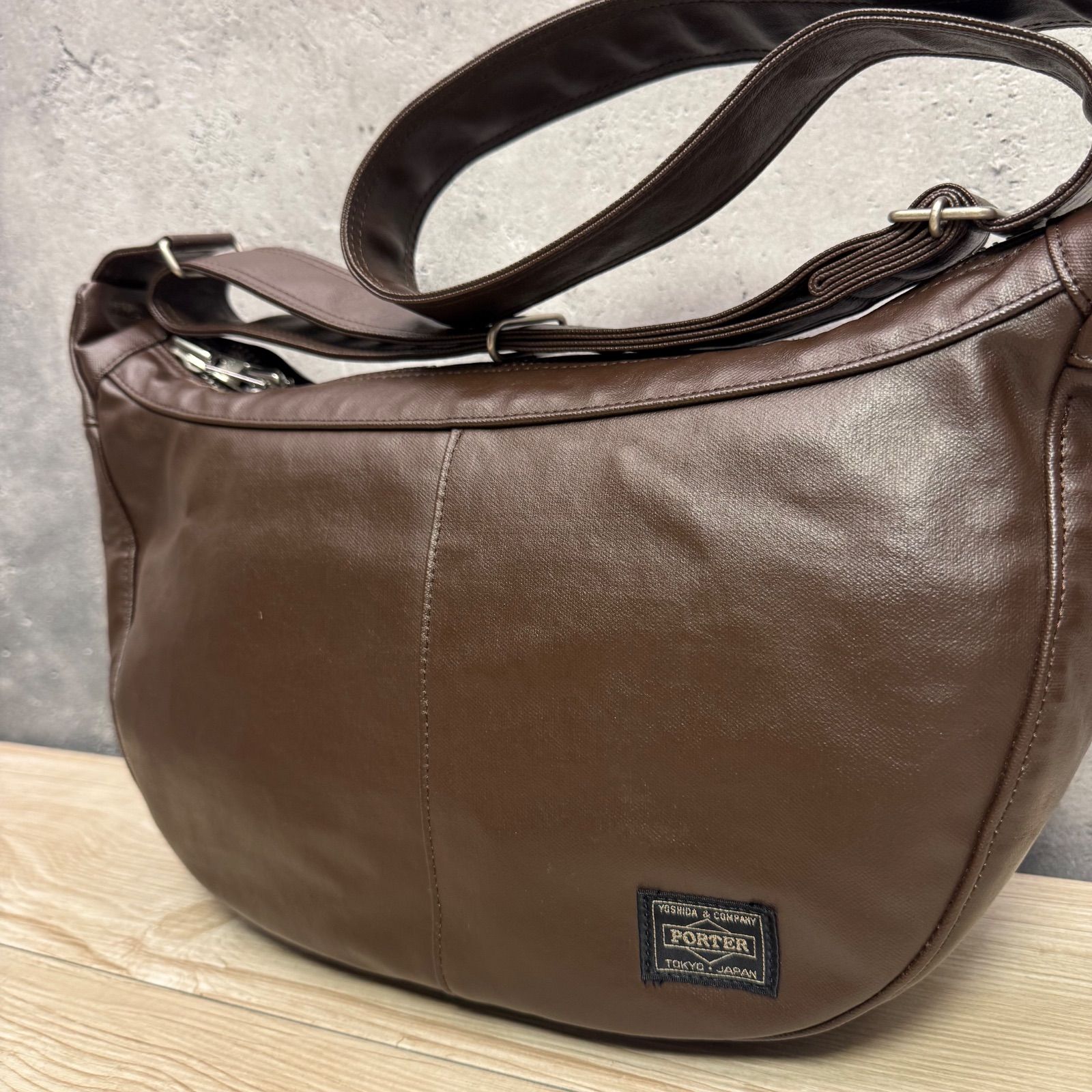 【極美品】ポーター 吉田カバン ショルダーバッグ フリースタイル ダークブラウン 未使用級 極美品✨PORTER ポーター FREE STYLE フリースタイル