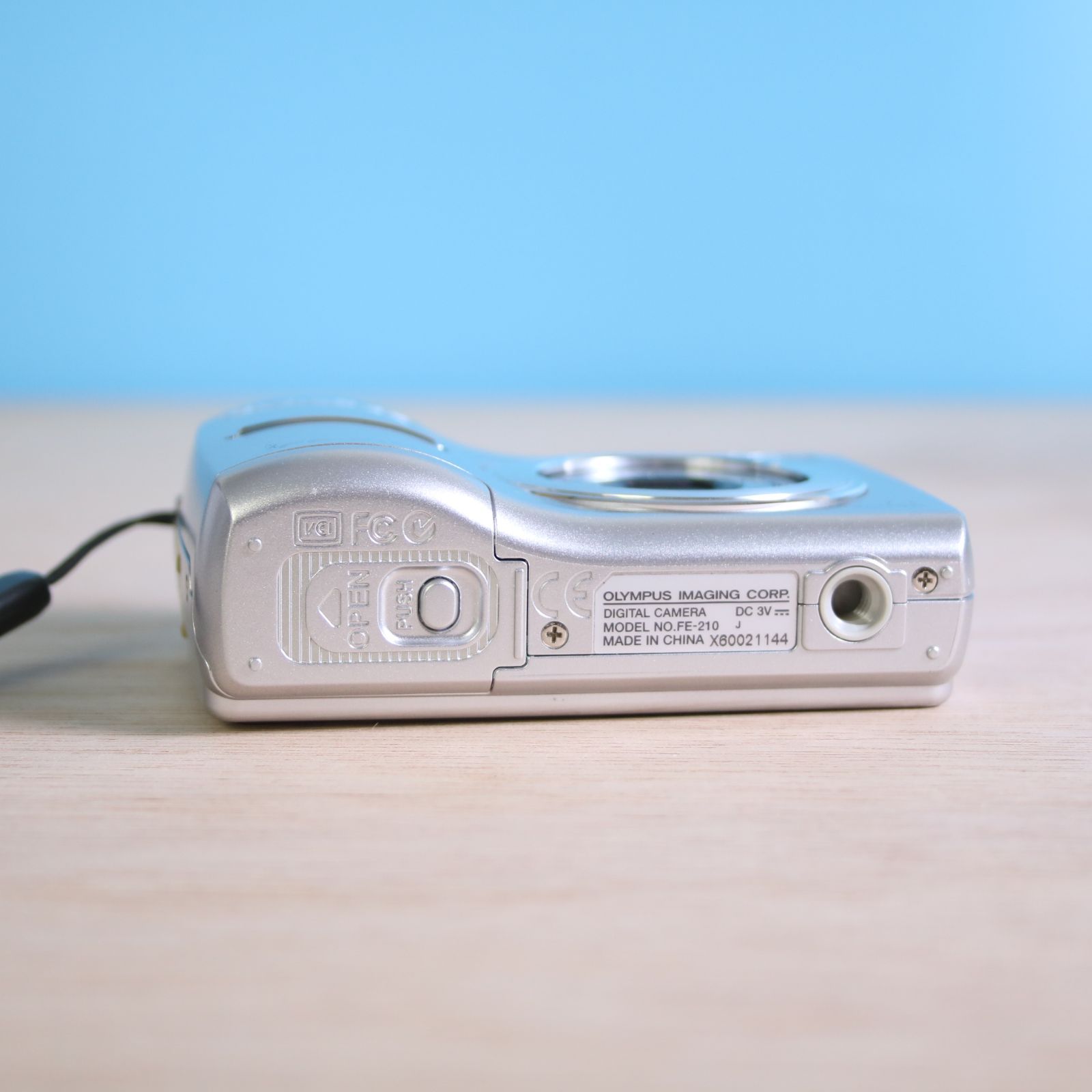 ❁美品❁オリンパス OLYMPUS FE-210 単三電池式 コンパクトカメラ