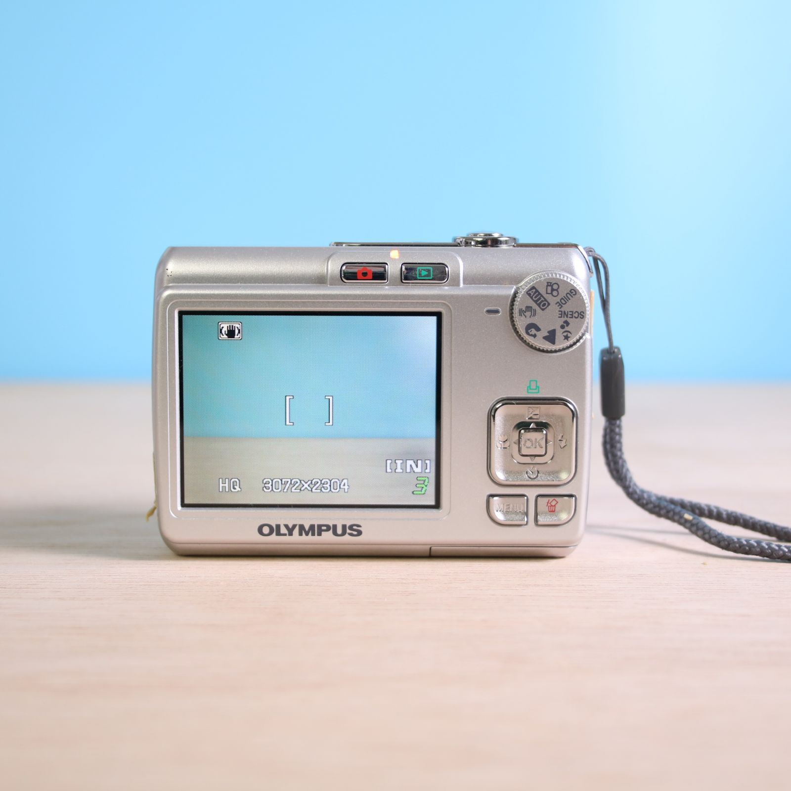 ❁美品❁オリンパス OLYMPUS FE-210 単三電池式 コンパクトカメラ