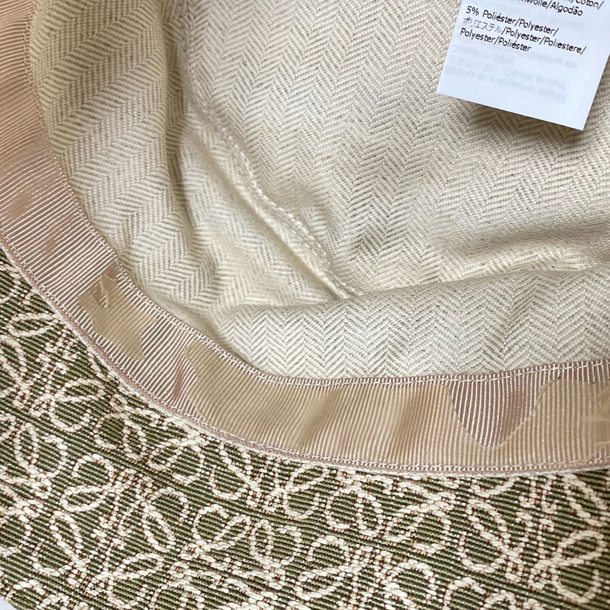 イエローグリーン×ベージュ