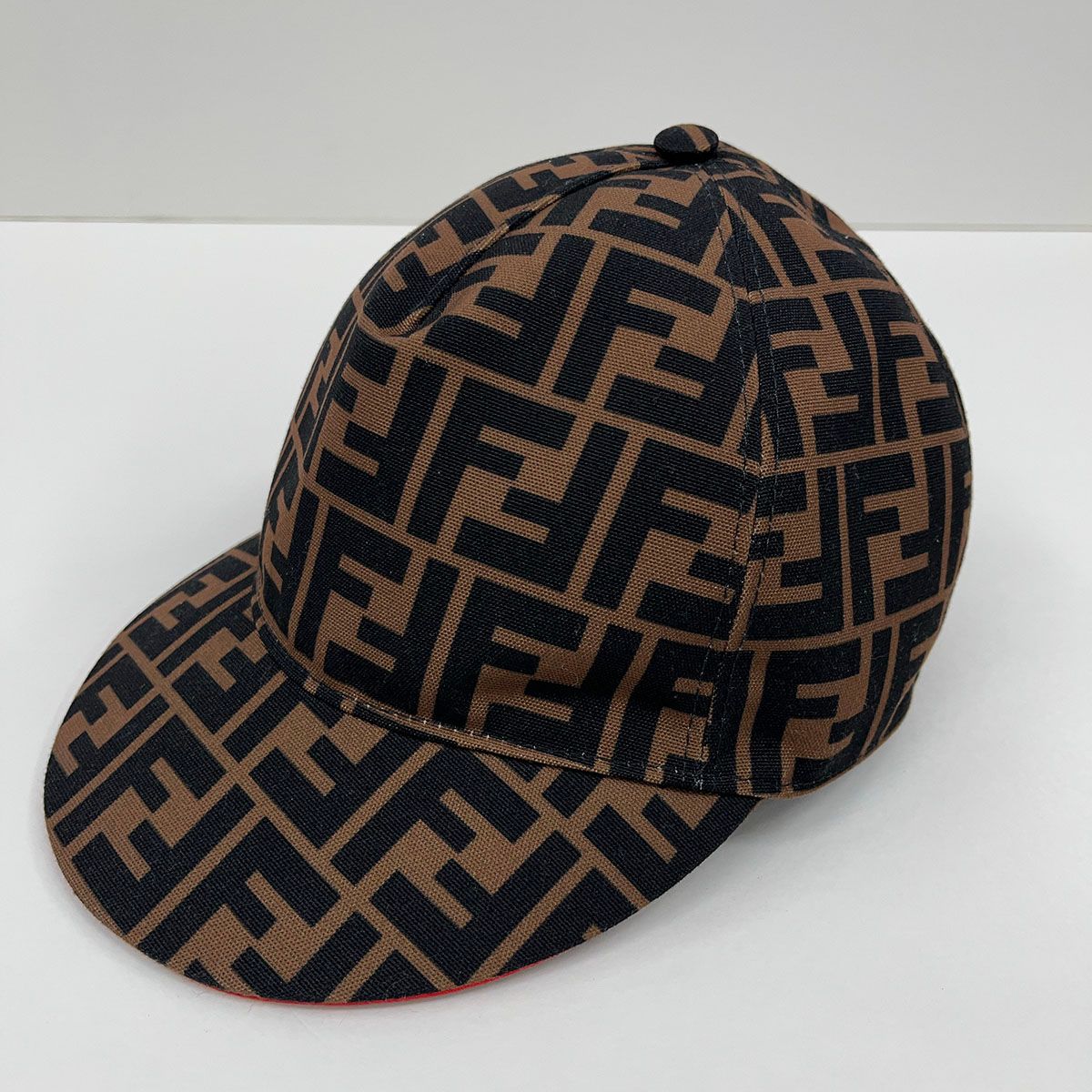 FENDI フェンディ ズッカ FFロゴ 帽子 調整ストラップ キャップ FXQ 498 レディース キャンバス ブラウン