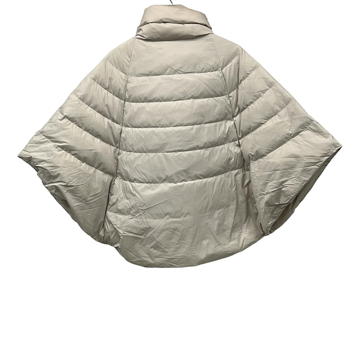 nano universe ナノユニバース ポンチョ サイズF レディース - ベージュ ダウン NISHIKAWA DOWN 冬