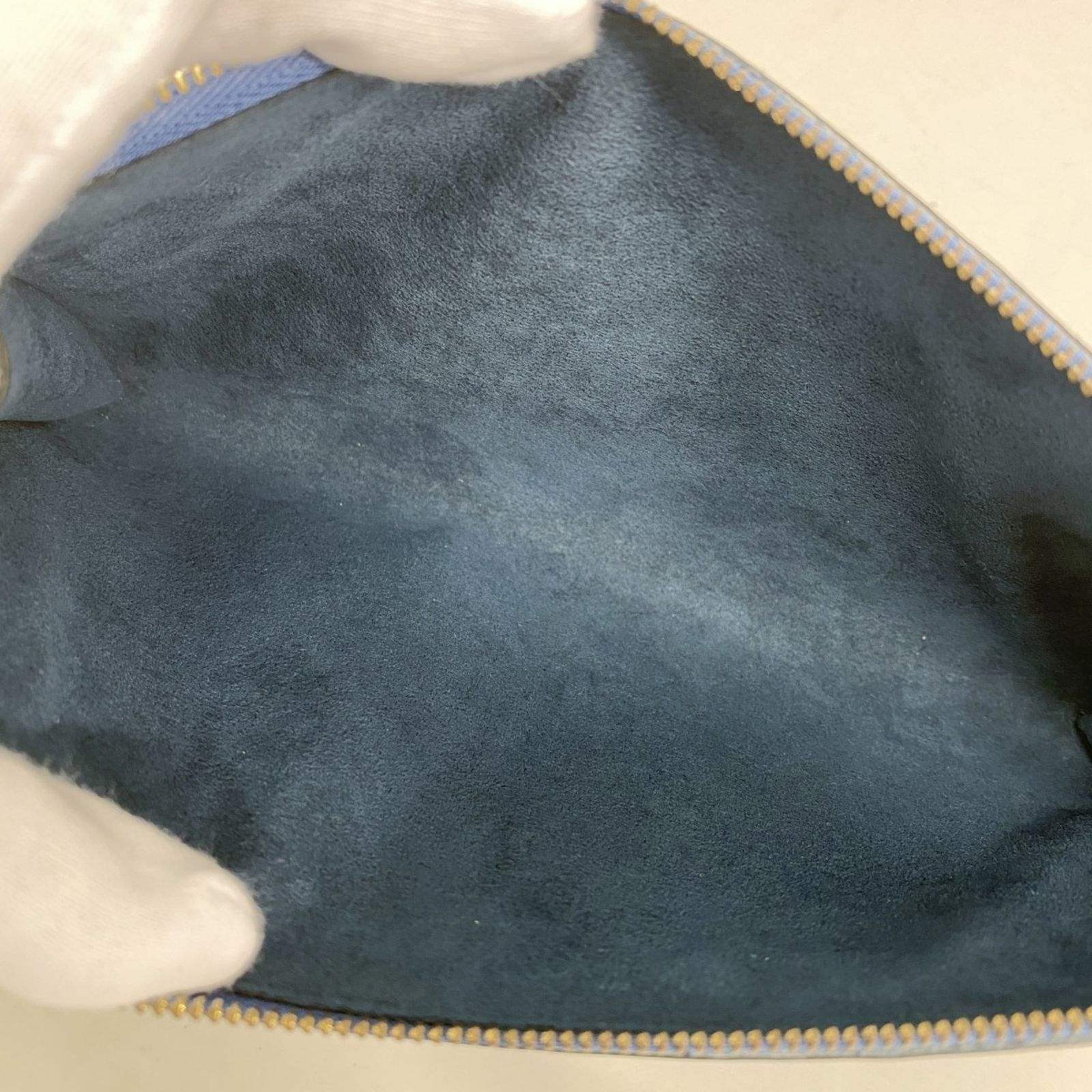 ルイ・ヴィトン(Louis Vuitton) ルイ・ヴィトン ポーチ エピ