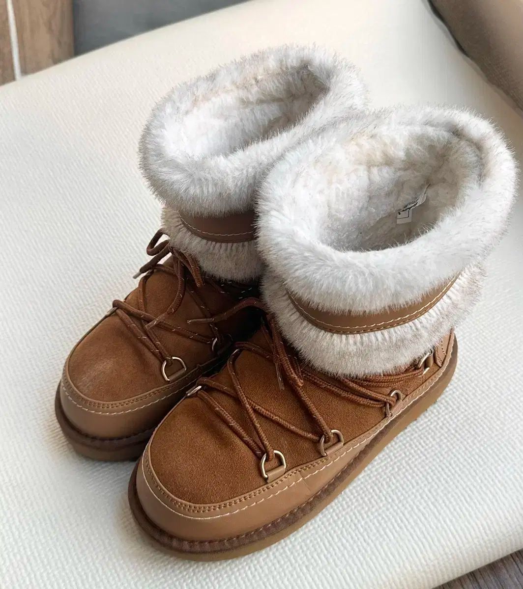 トラディショナル ウェザーウェア ファーブーツ