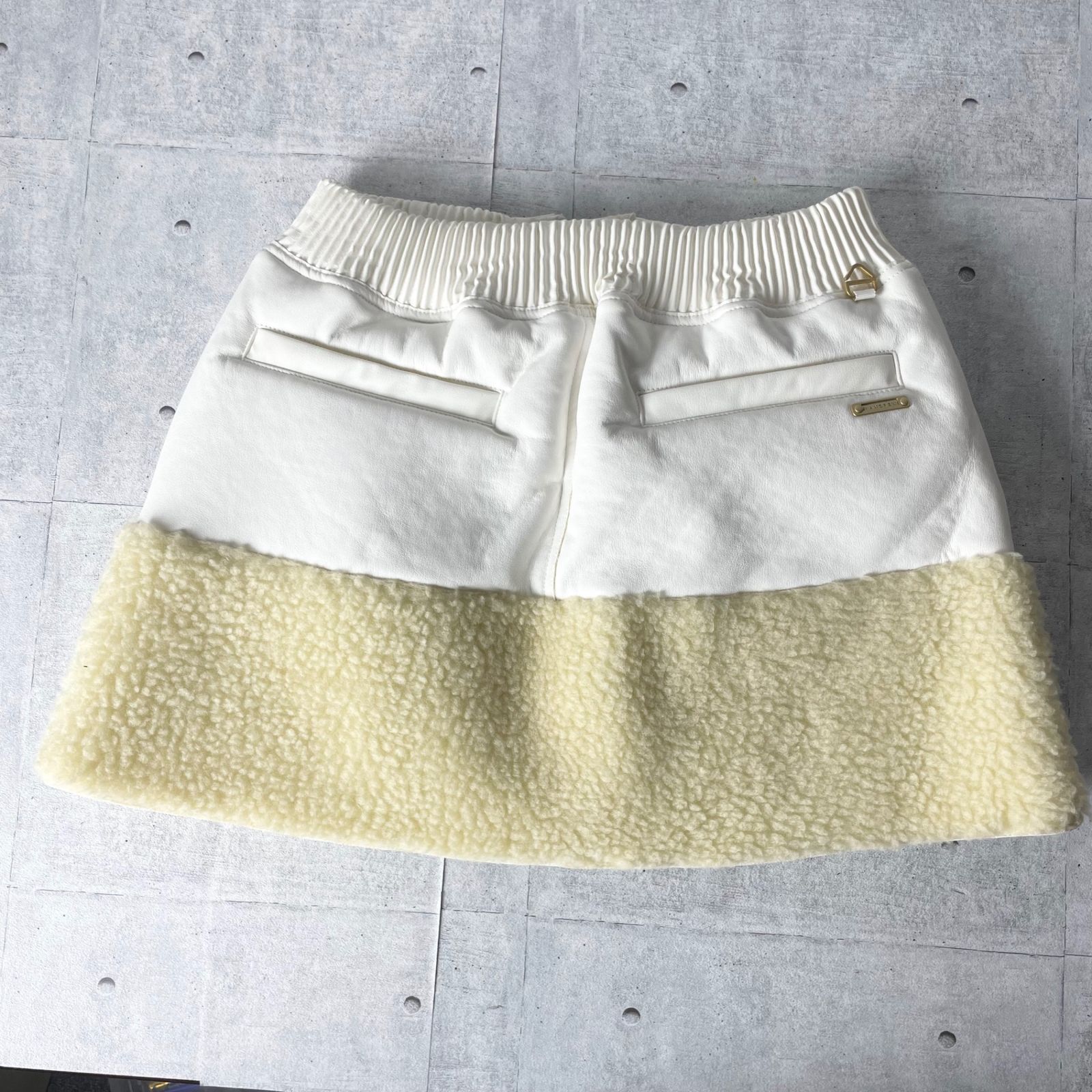  St ANDREWS セントアンドリュース ゴルフウェア ボア切り替え スカート Mサイズ スカート レディースウェア