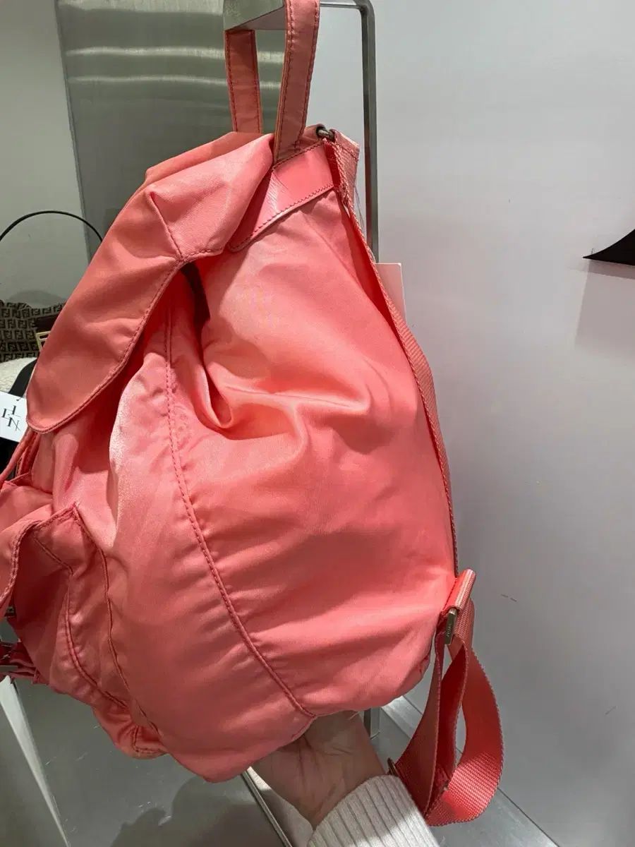 ミディアム ピンク