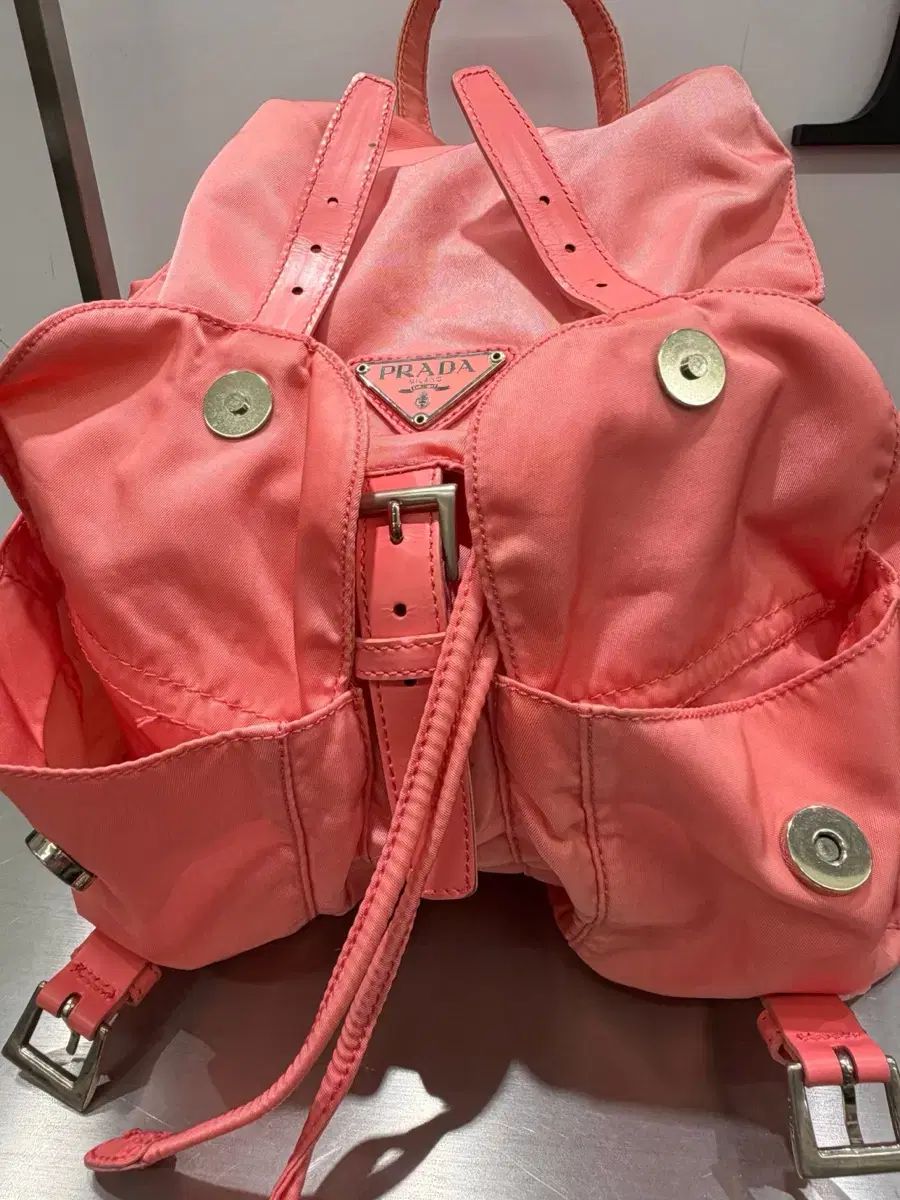 ミディアム ピンク