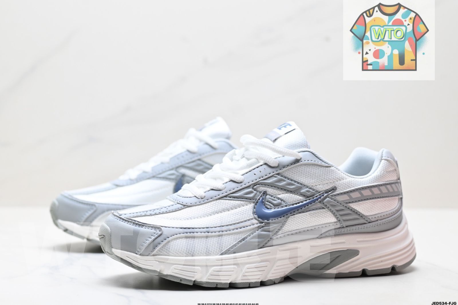 通気性も良いロートップの日常レジャーシューズ