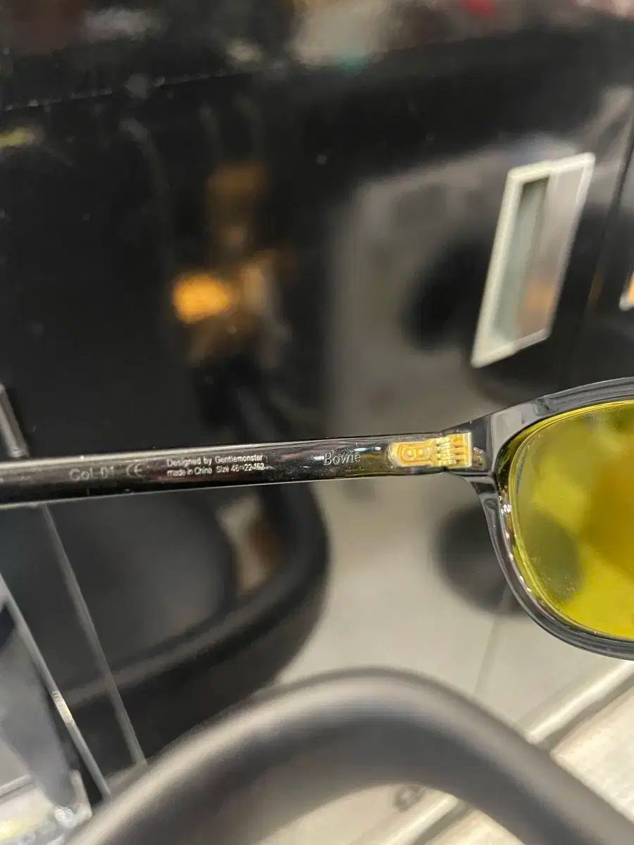  ジェントルモンスター bowie サングラス 小物