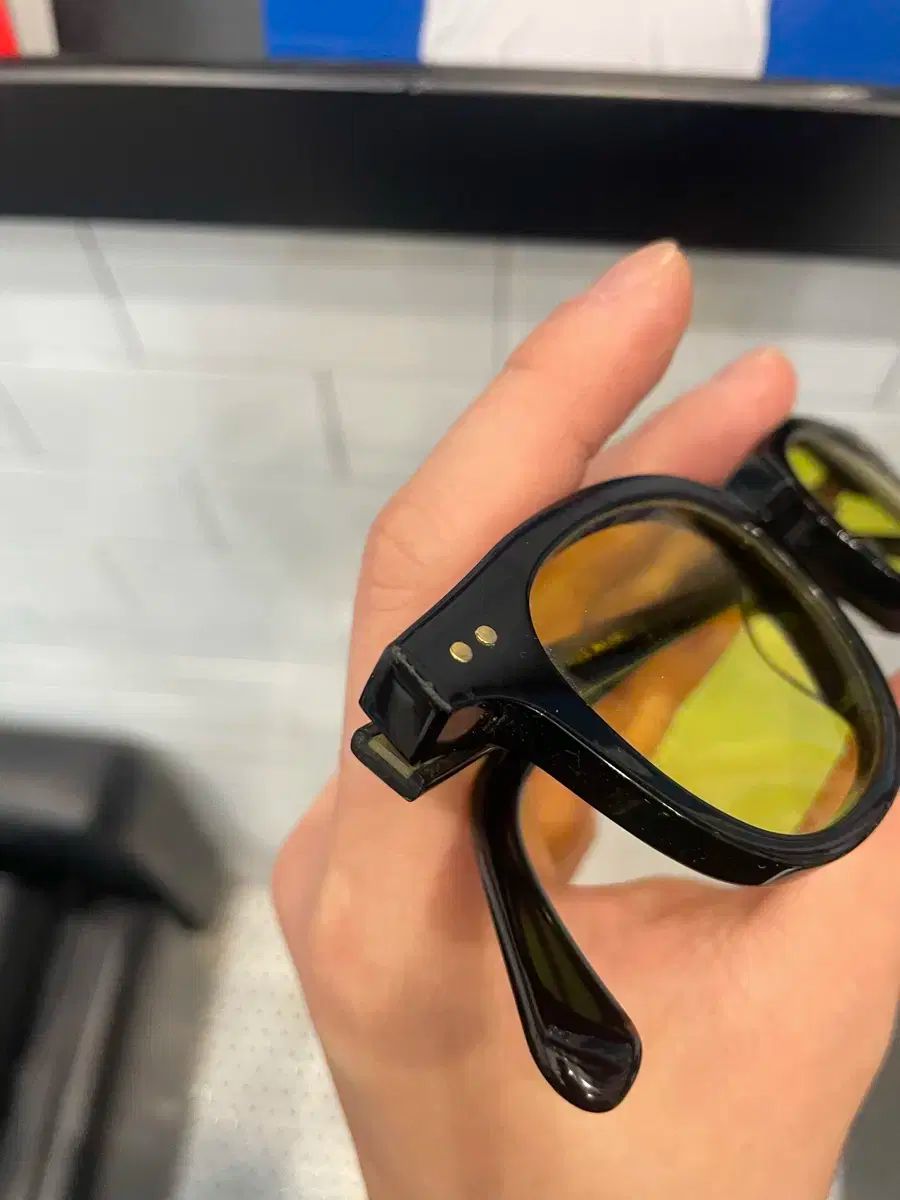 ジェントルモンスター